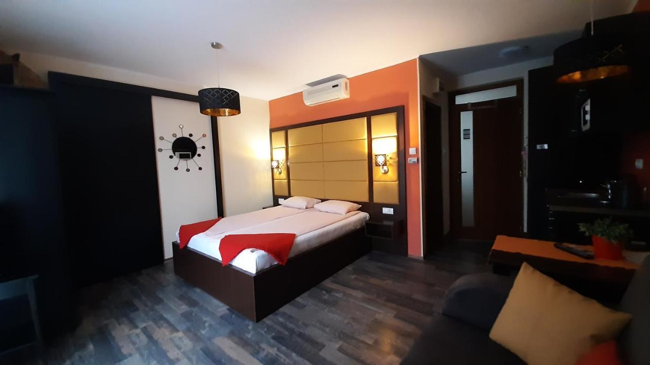 4 Asz Deluxe Apartman Gyula Ngoại thất bức ảnh