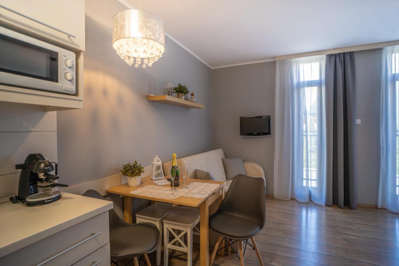 4 Asz Deluxe Apartman Gyula Ngoại thất bức ảnh