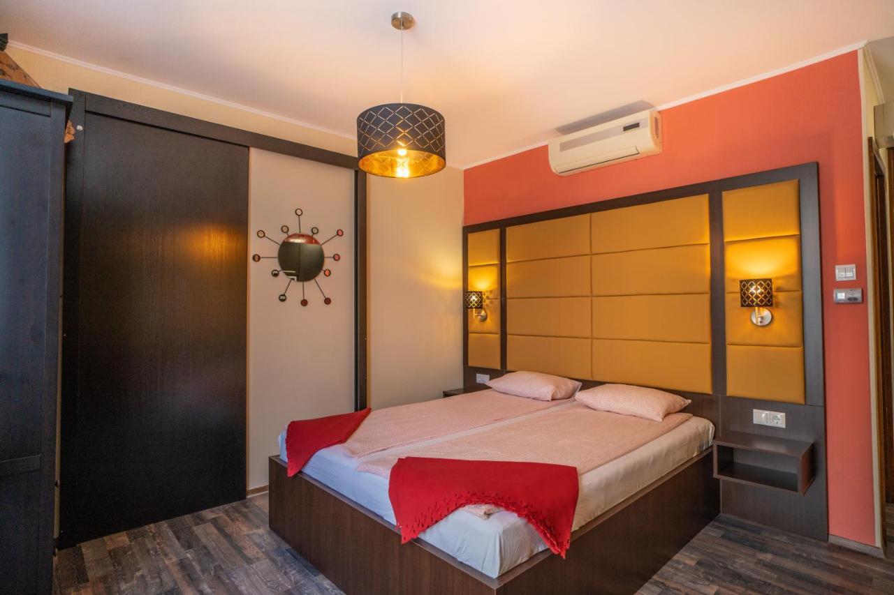4 Asz Deluxe Apartman Gyula Ngoại thất bức ảnh